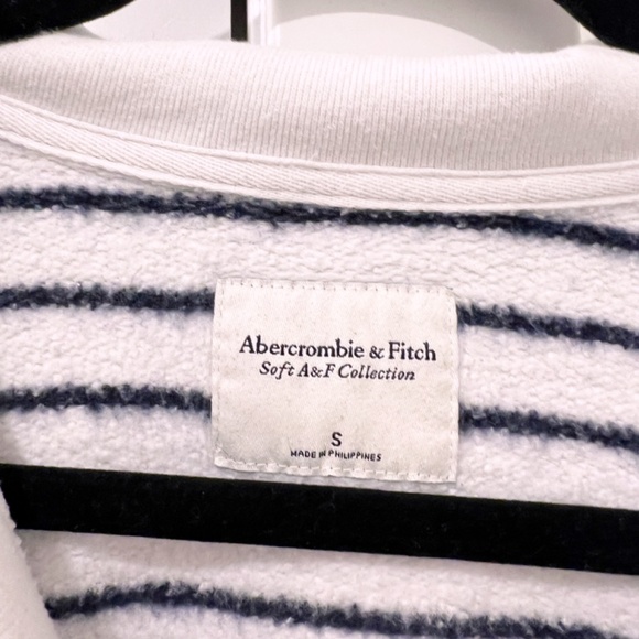 ABERCROMBIE A&F striped quarter sweatshirt - Picture 4 of 4